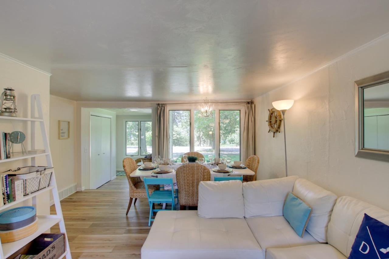 Updated Home With Deck 2 Mi To Sister Bay Beach! Zewnętrze zdjęcie